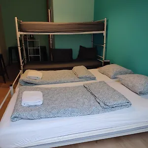 spoco-loco.poznan-hotels.com/